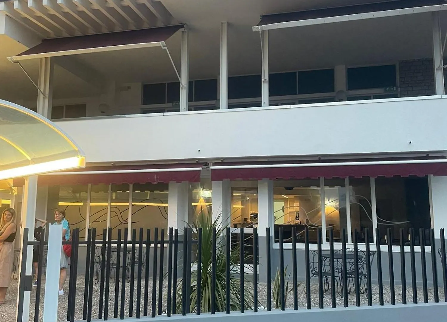 פרדורה Mc Hotel